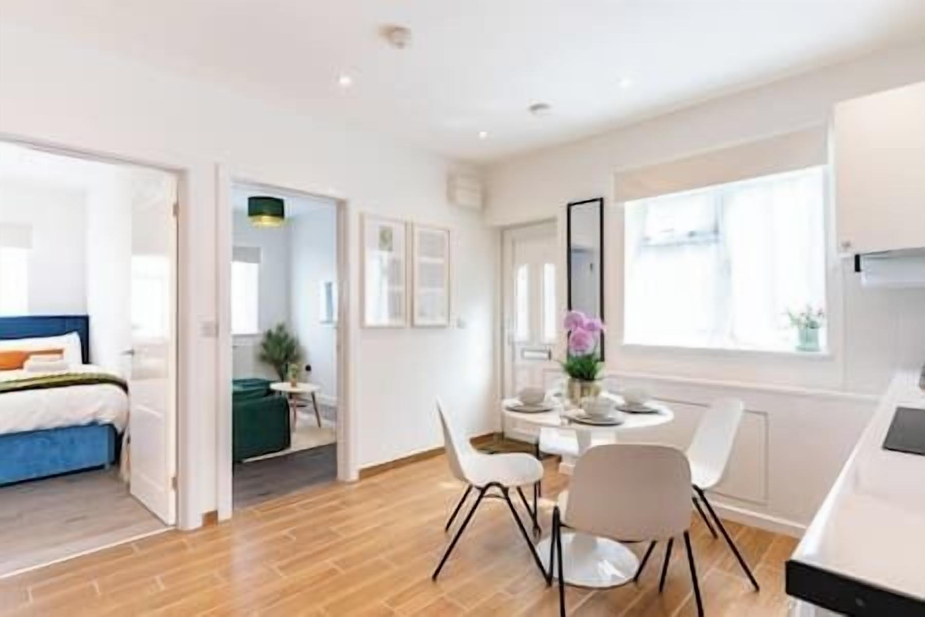 2 soverom, strykejern/-brett, wi-fi og sengetøy