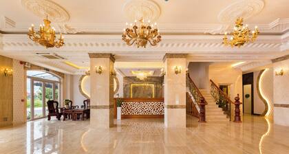 Golden Central Hotel Trang Bang