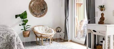 1 bedroom, WiFi, bed sheets