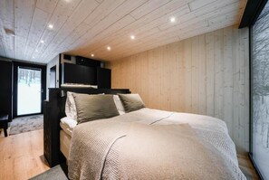 Room - Kuuru Lakeside Suites (Salla)