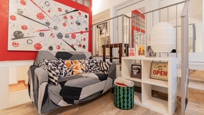 Interior - GuestHost - Bright and welcoming 50 sqm apartment, accommodating up to 4 guests, located on the ground floor of a residential building.The property is set in the Acquabella district, a quiet and residential area that is nevertheless rich in services. In  (Milan)