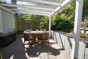 Outdoor dining - Bungalow Hanseatchen - Rügen vacation near the beach - Bungalow Hanseatchen (Baabe)