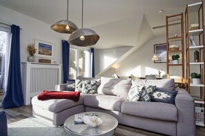 TV, stereo - Modern vacation apartment with sauna - Residence Waldidyll FeWo Waldloft - (Sellin)