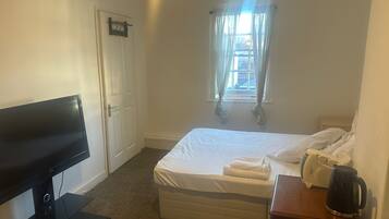 StrykjÀrn/strykbrÀda, wi-fi och sÀngklÀder