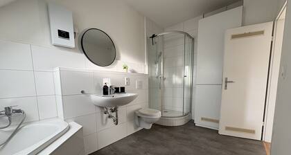Modern Accommodation with Comfort & Prime Location