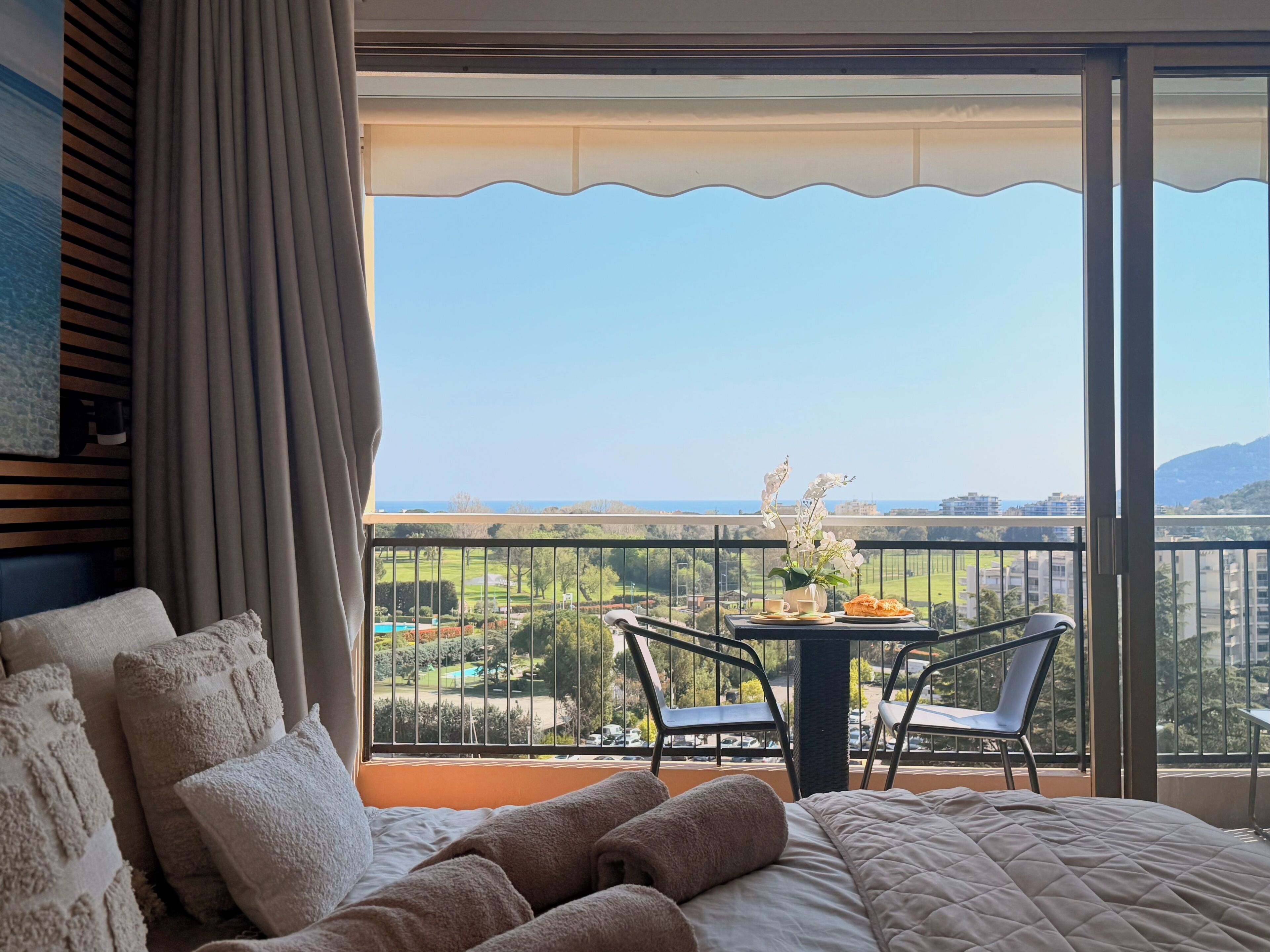 Studio 905 Deluxe vue mer | Hypo-allergenic bedding, in-room safe, blackout drapes