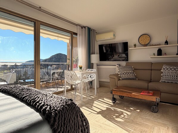 Studio 905 Deluxe vue mer - Marina Suites Confort  Appart Hotel (Mandelieu-La-Napoule)