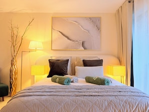 Studio 104 Deluxe vue marina | Allergiatestatut vuodevaatteet, tallelokero huoneessa, pimennysverhot