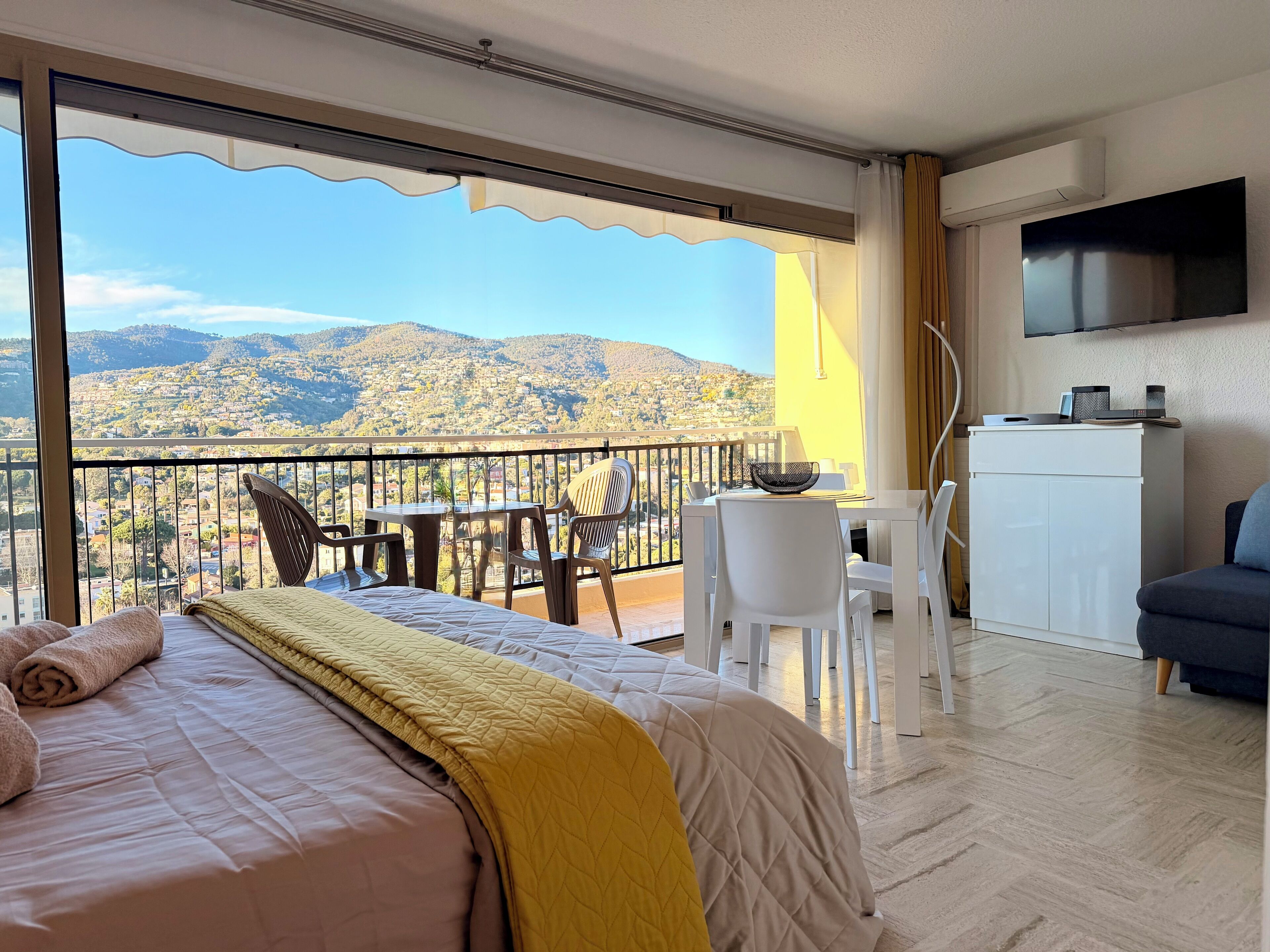 Familie studio | Hypoallergeen beddengoed, een kluis op de kamer