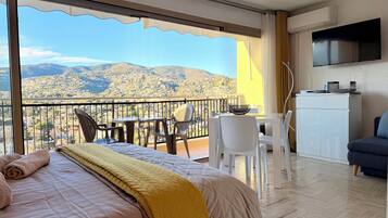 Familie studio | Hypoallergeen beddengoed, een kluis op de kamer