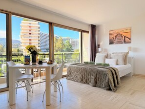 Studio 103 Économique vue montagne | Ropa de cama hipoalergénica y caja de seguridad en la habitación 