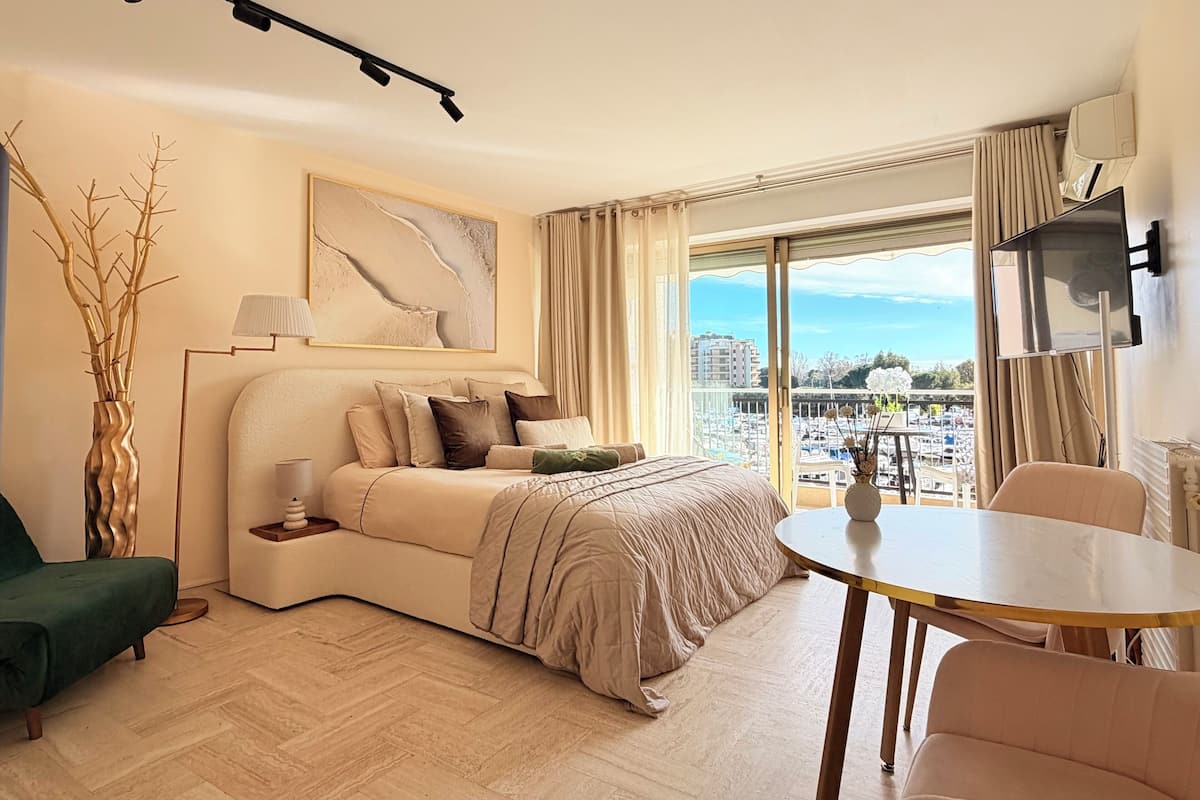 Studio 104 Deluxe vue marina | Living area