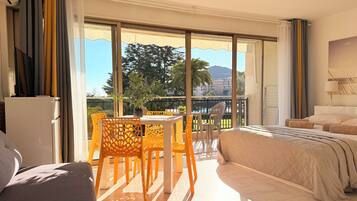 Literie de qualité supérieure, coffres-forts dans les chambres