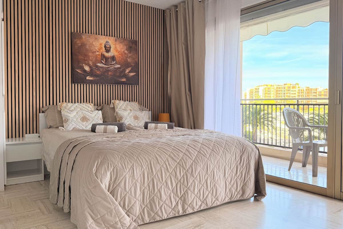 Studio 108 Familial vue marina | Ropa de cama hipoalergénica y caja de seguridad en la habitación