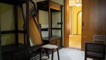 Superior Suite, Garden View | Interior