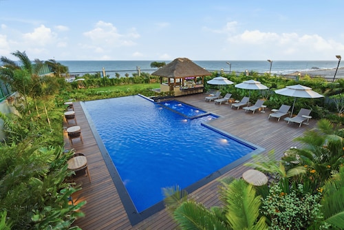 Amaari Beach Resort