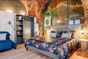 1 bedroom, in-room safe, iron/ironing board, WiFi - Sicilian loft in the centre, style and design (Catania)