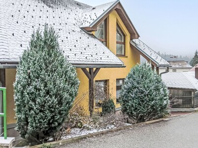 Wonderful private villa for 30 guests with private pool, WIFI, TV and pets allowed