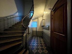 Interior - Chez MARIE - Central and Comfort (Valence)