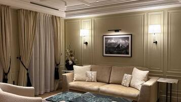 Royal-Suite, Bergblick | Wohnbereich