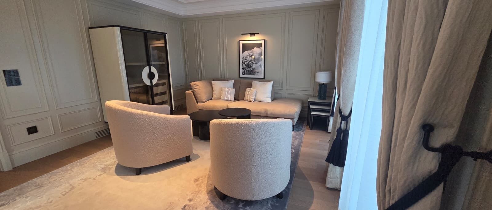 Suite Royal, pemandangan gunung | Brankas, tirai kedap cahaya, kedap suara, dan Wi-Fi gratis