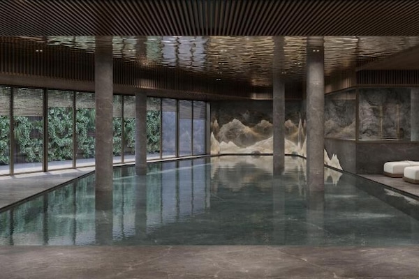 Couples treatment room(s), hot tub, steam room, Turkish bath/hammam