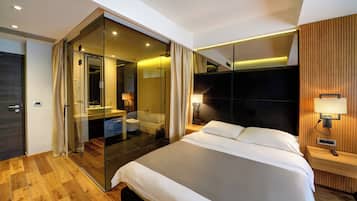 Bügeleisen/Bügelbrett, WLAN, Bettwäsche