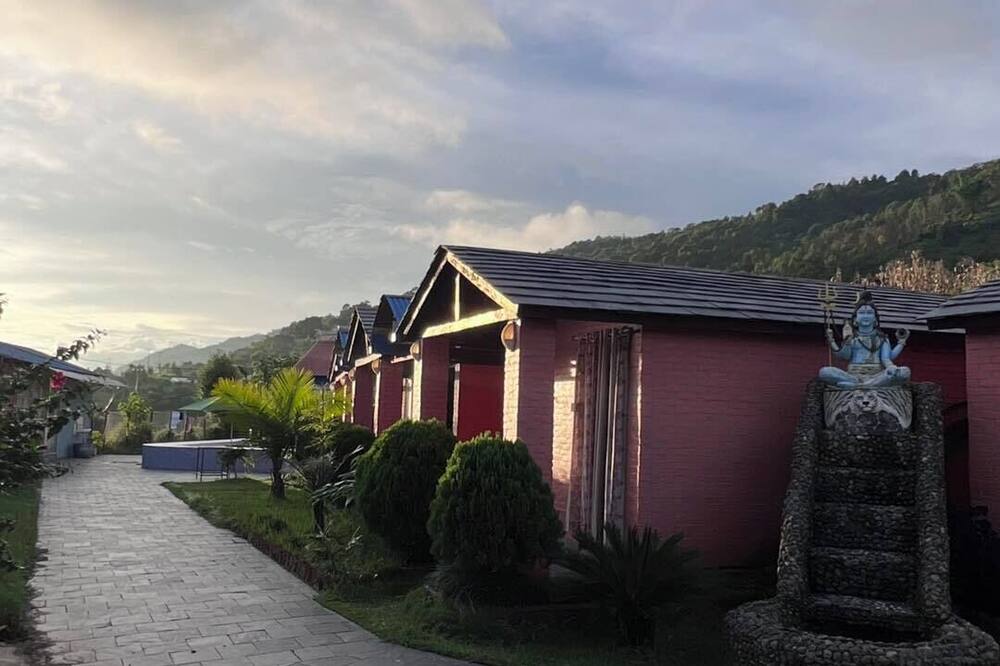 sarangkot retreat