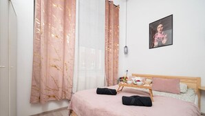 Iron/ironing board, WiFi, bed sheets - Łódź Legionów Apartment M1 - Parking, Top Location (Łódź)
