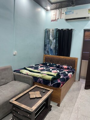 Classic Room | Free WiFi