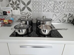 Private kitchen - Seaview 1-bedroom apartment with AC in St. Julian's (St. Julian's)