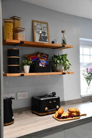 House, 2 Bedrooms, Accessible, Balcony | Dining - Apple Tree Cottage Durham (Durham)