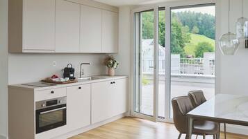 Penthouse, uitzicht op meer | Privékeuken