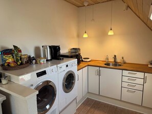 Appartamento, 3 camere da letto, fumatori, vista giardino | Lavanderia