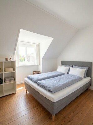 Apartment, 3 Bedrooms, Smoking, Garden View | 4 bedrooms - Central Penthouse, 3br, City Views, Walk to Everything (Esbjerg)