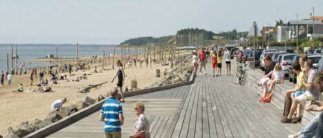 Leilighet, 3 soverom, røyk, hageutsikt | Eksteriør