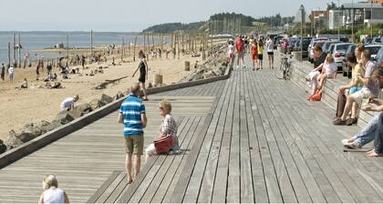 Esbjerg Penthouse - 3BR - City Views - Walk to Everything