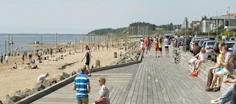 Esbjerg Penthouse - 3BR - City Views - Walk to Everything