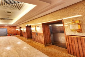 Interior - Nawarat Al Shams 3 (Makkah)