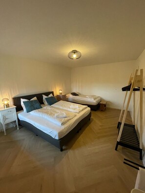 3 chambres, bureau, fer et planche à repasser, Wi-Fi