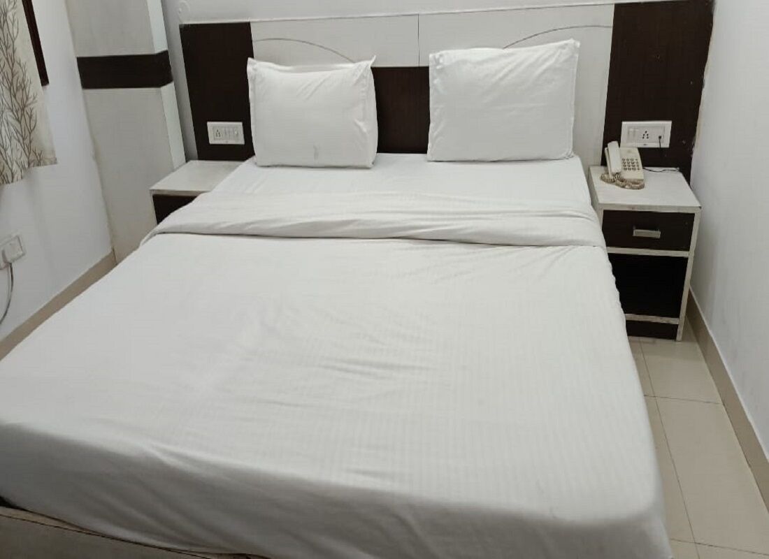 Deluxe Double Room | Free WiFi