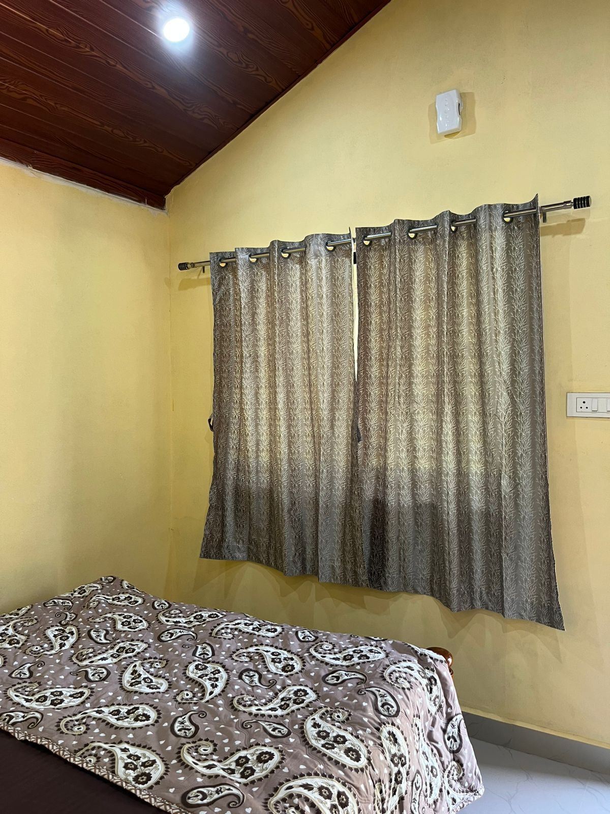 Classic Double Room, Garden View | Free WiFi