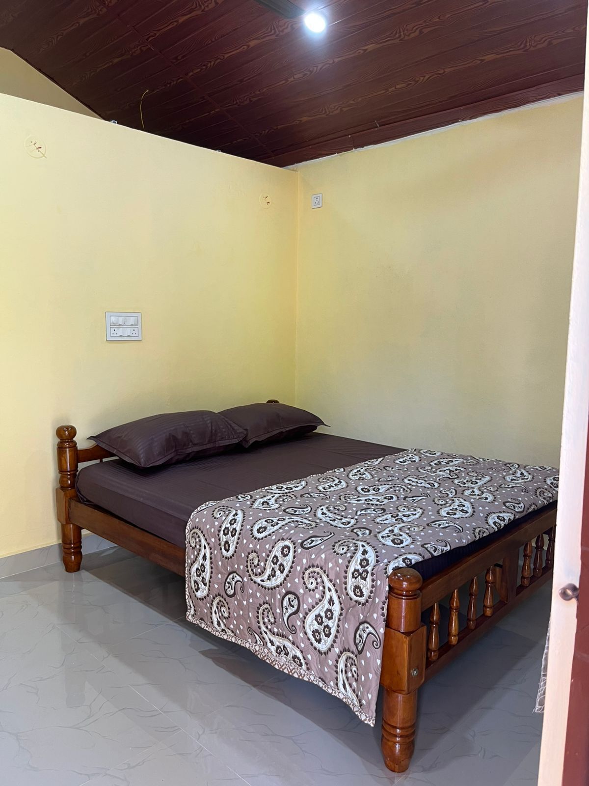 Classic Double Room, Garden View | Free WiFi