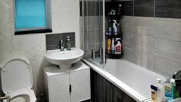 Shared Dormitory, 1 Bedroom, Patio | Bathroom