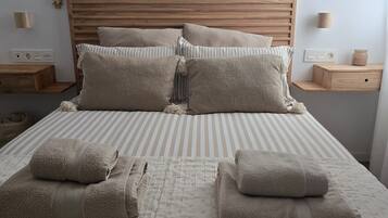 2 slaapkamers, een strijkplank/strijkijzer, wifi