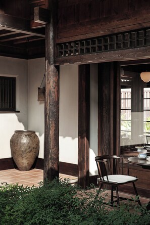 Tempat makan outdoor