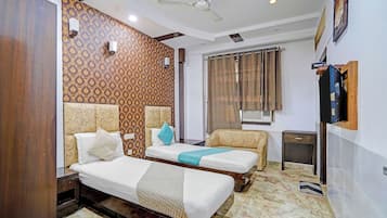 Desk, iron/ironing board, free WiFi, bed sheets