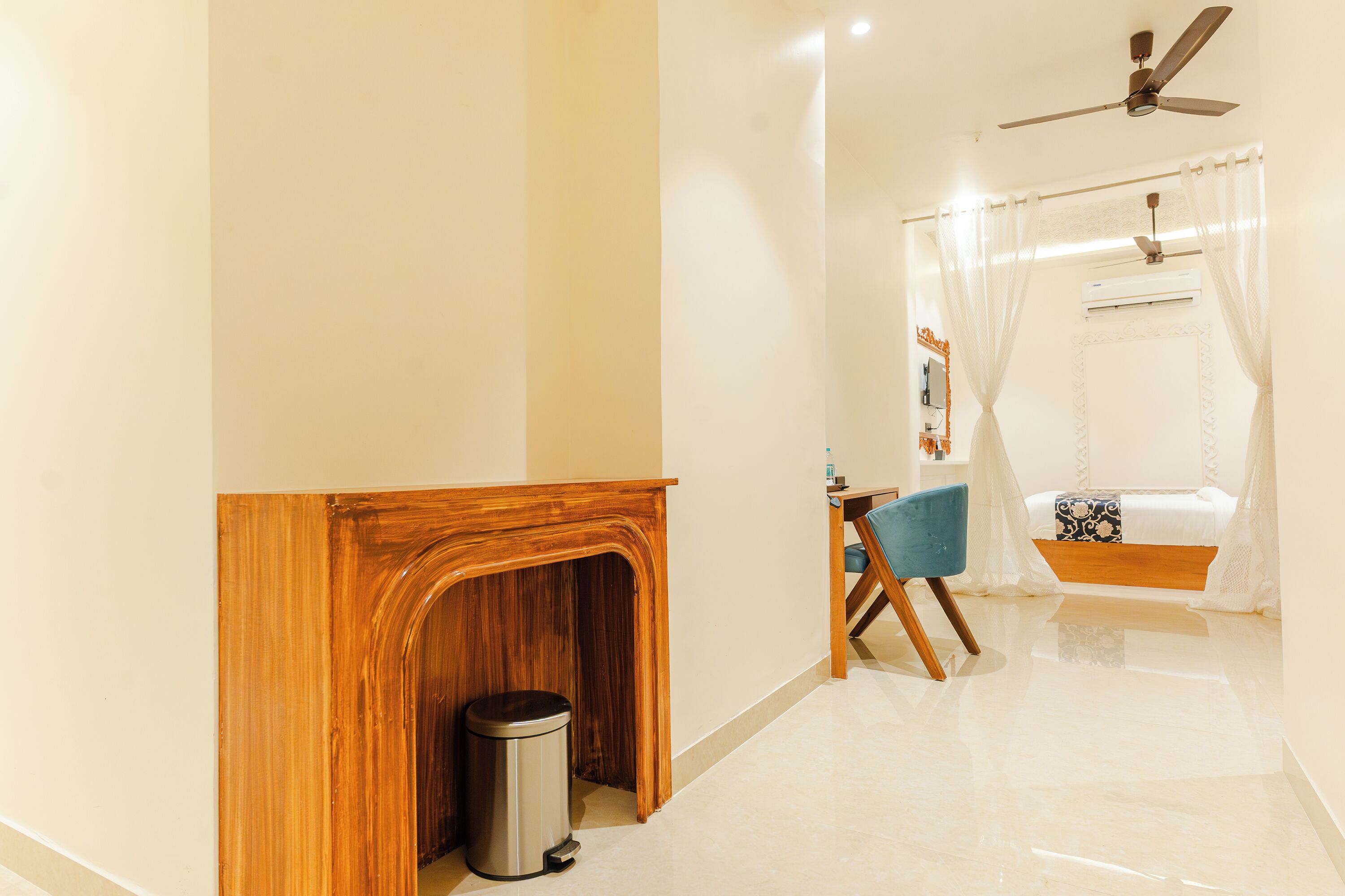 Premium Room | Private kitchenette | Coffee/tea maker, electric kettle