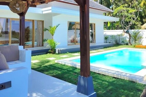 Padi-Padi Pool Villas