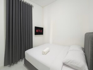 Standard Room | Desk, blackout curtains, free WiFi, bed sheets - Villa Arumi Experience (Tasikmalaya)
